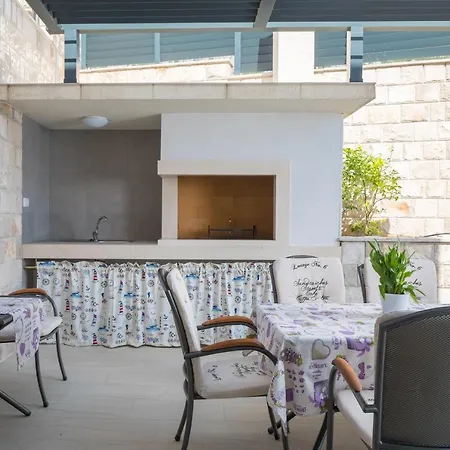 Harmony Willa Makarska